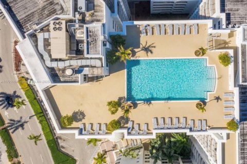 Купить кондоминиум в Холливуд, Флорида 1 спальня, 64.1м2, № 1936547 - фото 6