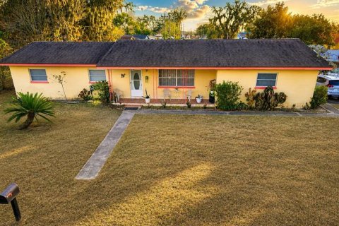 Casa en Lakeland, Florida 3 dormitorios, 172.24 m2 № 2102828