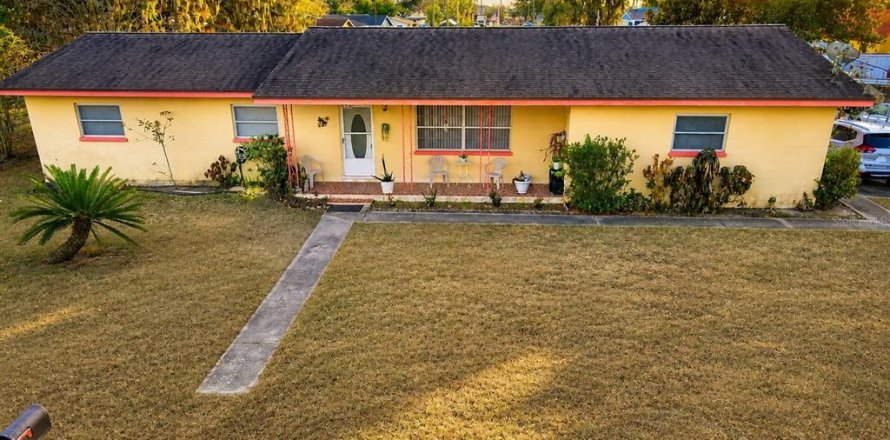 Casa en Lakeland, Florida 3 dormitorios, 172.24 m2 № 2102828