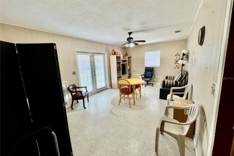 Casa en venta en Lakeland, Florida, 3 dormitorios, 172.24 m2 № 2102828 - foto 6
