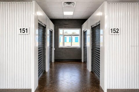 Immobilier commercial à vendre à Chiefland, Floride: 1244.89 m2 № 2431089 - photo 4