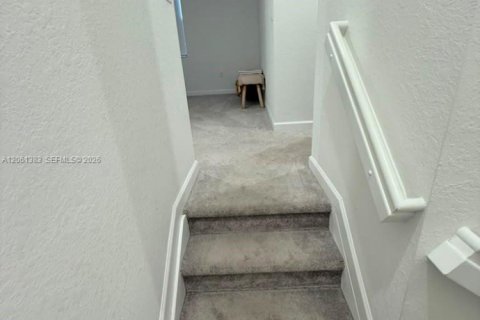 Townhouse in Miami, Florida 3 bedrooms, 168.34 sq.m. № 2271954 - photo 17