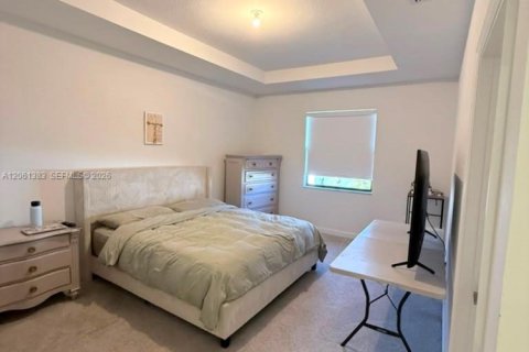 Townhouse in Miami, Florida 3 bedrooms, 168.34 sq.m. № 2271954 - photo 18
