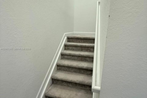 Townhouse in Miami, Florida 3 bedrooms, 168.34 sq.m. № 2271954 - photo 16