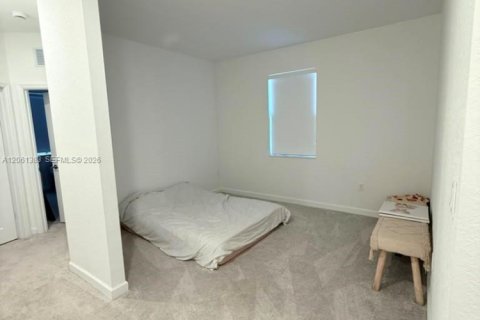Townhouse in Miami, Florida 3 bedrooms, 168.34 sq.m. № 2271954 - photo 30