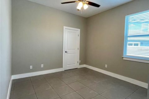 Casa en alquiler en Poinciana, Florida, 4 dormitorios, 151.06 m2 № 1893858 - foto 11