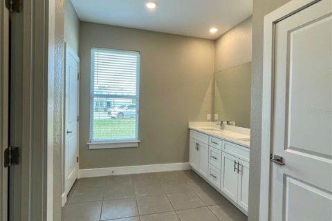 Casa en alquiler en Poinciana, Florida, 4 dormitorios, 151.06 m2 № 1893858 - foto 16