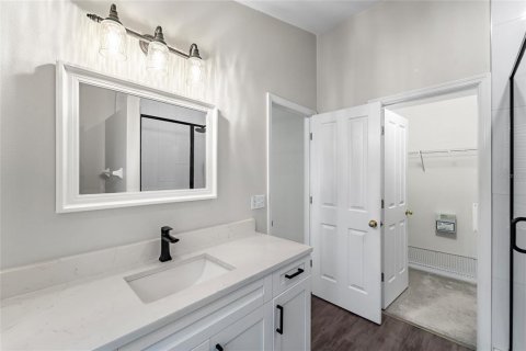 Townhouse in Tampa, Florida 3 bedrooms, 134.89 sq.m. № 2142830 - photo 25