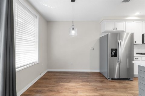 Townhouse in Tampa, Florida 3 bedrooms, 134.89 sq.m. № 2142830 - photo 22