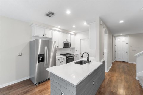 Townhouse in Tampa, Florida 3 bedrooms, 134.89 sq.m. № 2142830 - photo 20