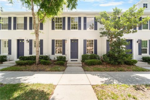 Townhouse in Tampa, Florida 3 bedrooms, 134.89 sq.m. № 2142830 - photo 2
