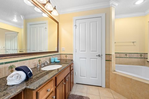 Condominio en venta en Kissimmee, Florida, 3 dormitorios № 1809687 - foto 21