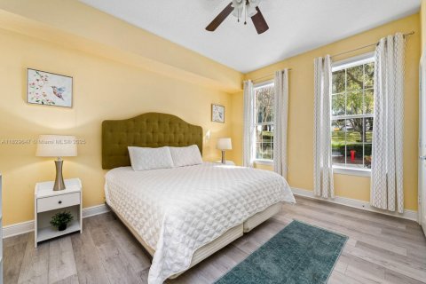 Condominio en venta en Kissimmee, Florida, 3 dormitorios № 1809687 - foto 26
