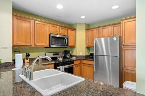 Condominio en venta en Kissimmee, Florida, 3 dormitorios № 1809687 - foto 16