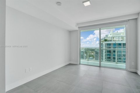 Condo in Miami, Florida, 2 bedrooms  № 1984008 - photo 7
