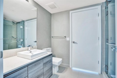 Condo in Miami, Florida, 2 bedrooms  № 1984008 - photo 17
