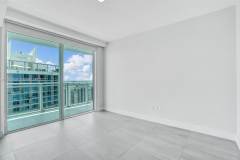Condo in Miami, Florida, 2 bedrooms  № 1984008 - photo 8