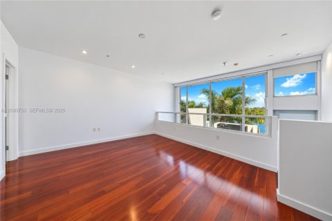 Copropriété à vendre à Miami Beach, Floride: 4 chambres, 249.16 m2 № 2395158 - photo 13