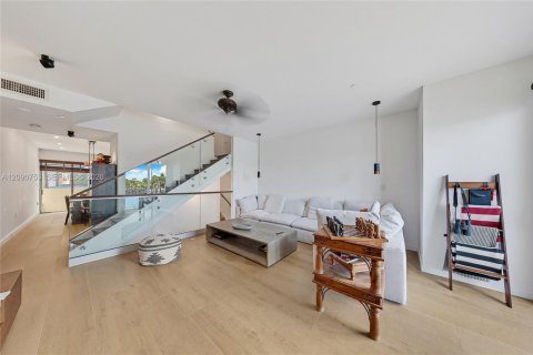 Copropriété à vendre à Miami Beach, Floride: 4 chambres, 249.16 m2 № 2395158 - photo 10