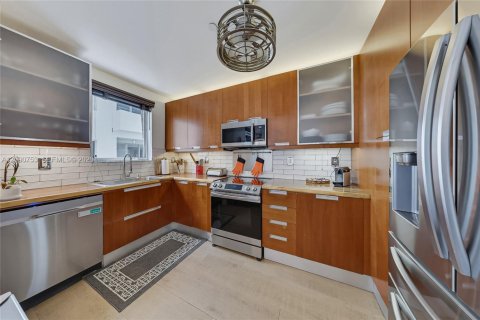 Copropriété à vendre à Miami Beach, Floride: 4 chambres, 249.16 m2 № 2395158 - photo 8