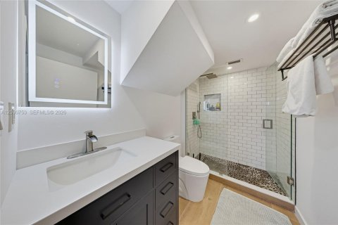 Copropriété à vendre à Miami Beach, Floride: 4 chambres, 249.16 m2 № 2395158 - photo 18