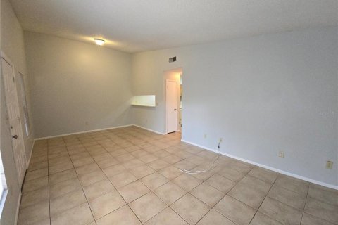Condo in Tampa, Florida, 2 bedrooms  № 1519458 - photo 5