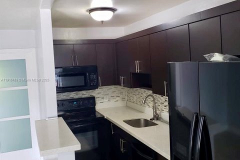 Снять в аренду кондоминиум в Норт-Майами, Флорида 1 спальня, 53.14м2, № 1970880 - фото 5