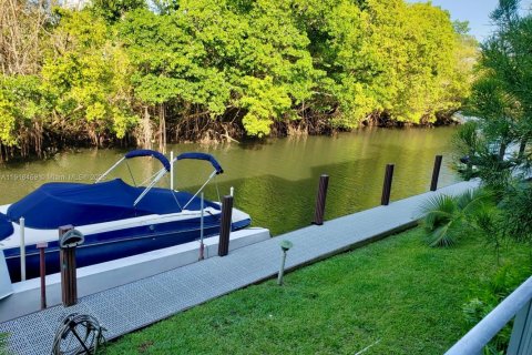 Снять в аренду кондоминиум в Норт-Майами, Флорида 1 спальня, 53.14м2, № 1970880 - фото 15