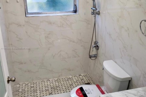 Снять в аренду кондоминиум в Норт-Майами, Флорида 1 спальня, 53.14м2, № 1970880 - фото 7