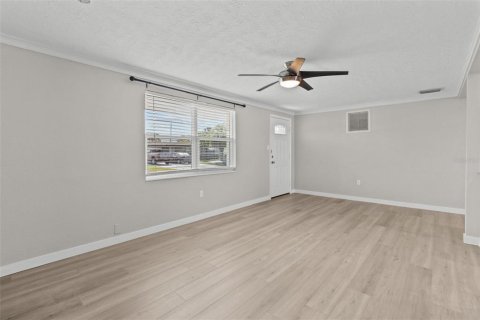 Casa en venta en Holiday, Florida, 2 dormitorios, 89.74 m2 № 1630848 - foto 4