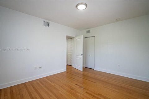 Appartement à louer à Miami Beach, Floride: 1 chambre, 67.35 m2 № 1955850 - photo 10