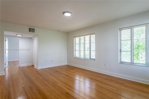 Appartement à louer à Miami Beach, Floride: 1 chambre, 67.35 m2 № 1955850 - photo 3