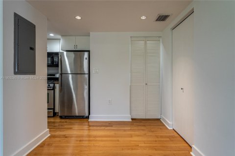 Appartement à louer à Miami Beach, Floride: 1 chambre, 67.35 m2 № 1955850 - photo 6