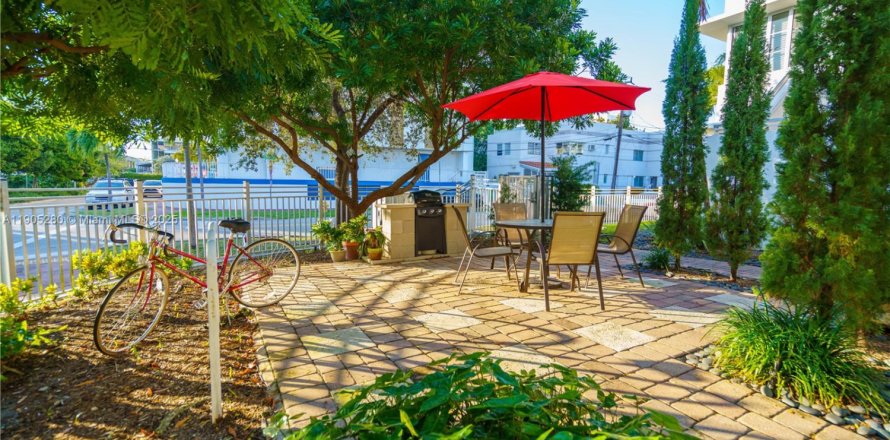 Appartement à Miami Beach, Floride 1 chambre, 67.35 m2 № 1955850