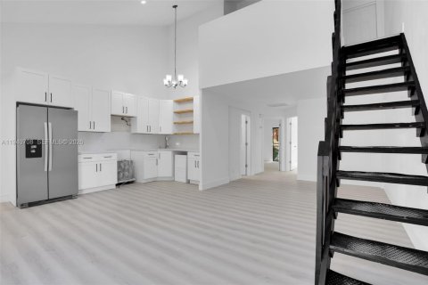 Купить таунхаус в Лодерхилл, Флорида 2 спальни, 78.87м2, № 1997986 - фото 7