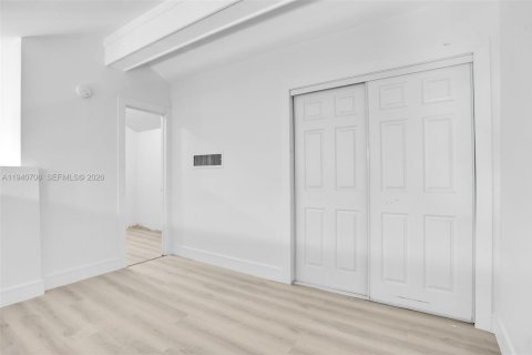 Купить таунхаус в Лодерхилл, Флорида 2 спальни, 78.87м2, № 1997986 - фото 21