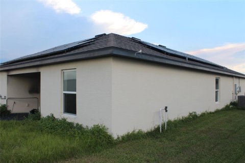House in Dundee, Florida 3 bedrooms, 145.21 sq.m. № 1855647 - photo 5