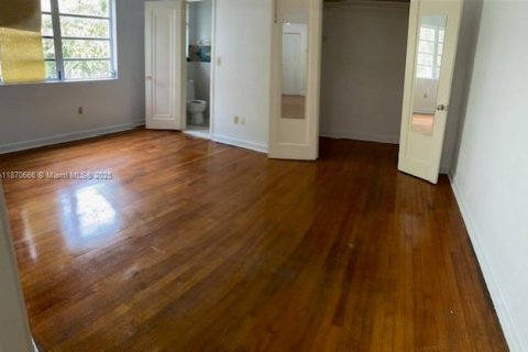 Condominio en venta en Miami Beach, Florida, 1 dormitorio, 41.81 m2 № 1922536 - foto 8