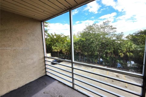 Copropriété à vendre à Lauderhill, Floride: 1 chambre, 68.28 m2 № 2075224 - photo 13