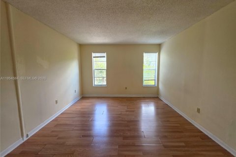 Copropriété à vendre à Lauderhill, Floride: 1 chambre, 68.28 m2 № 2075224 - photo 7