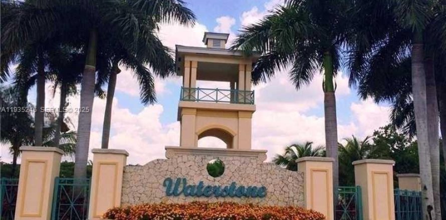 Villa ou maison à Homestead, Floride 3 chambres, 132.48 m2 № 2035871