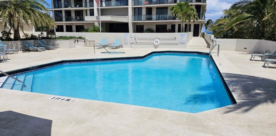 Condo in Pompano Beach, Florida, 3 bedrooms  № 1141421