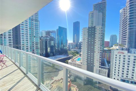 Condominio en alquiler en Miami, Florida, 2 dormitorios, 85.56 m2 № 2085590 - foto 15