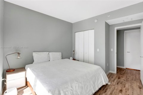 Condominio en alquiler en Miami, Florida, 2 dormitorios, 85.56 m2 № 2085590 - foto 9