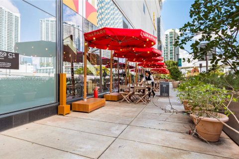 Condominio en alquiler en Miami, Florida, 2 dormitorios, 85.56 m2 № 2085590 - foto 26