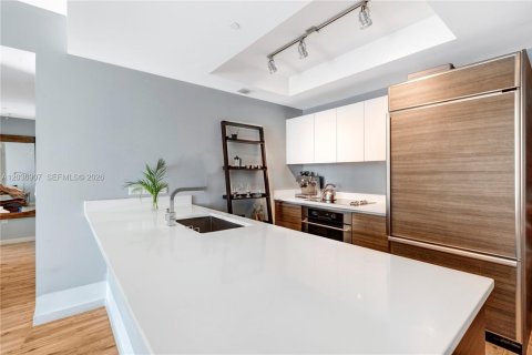 Condominio en alquiler en Miami, Florida, 2 dormitorios, 85.56 m2 № 2085590 - foto 5
