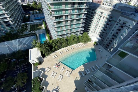 Condominio en alquiler en Miami, Florida, 2 dormitorios, 85.56 m2 № 2085590 - foto 18