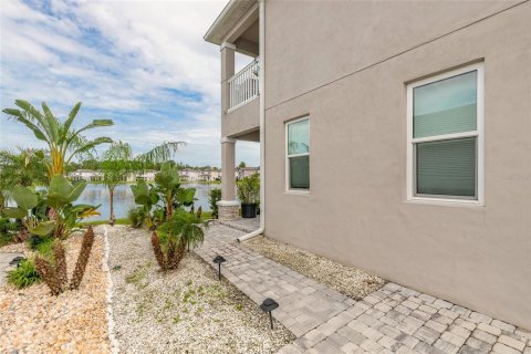 Villa ou maison à vendre à New Smyrna Beach, Floride: 4 chambres, 217.21 m2 № 2402929 - photo 13