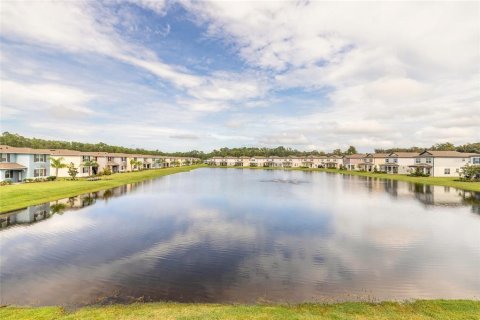 Villa ou maison à vendre à New Smyrna Beach, Floride: 4 chambres, 217.21 m2 № 2402929 - photo 25