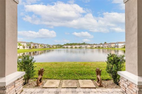 Villa ou maison à vendre à New Smyrna Beach, Floride: 4 chambres, 217.21 m2 № 2402929 - photo 4